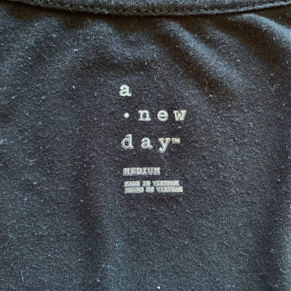 Casual T-shirt (M) - Picture 2 of 2